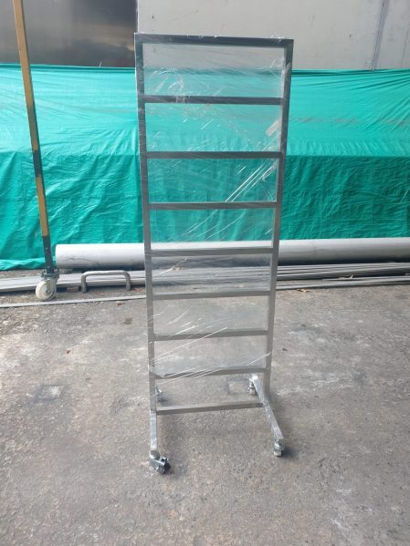cloth rack